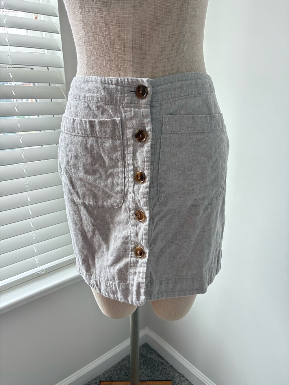 Banana Republic Women's Linen-Blend A-Line Mini Skirt